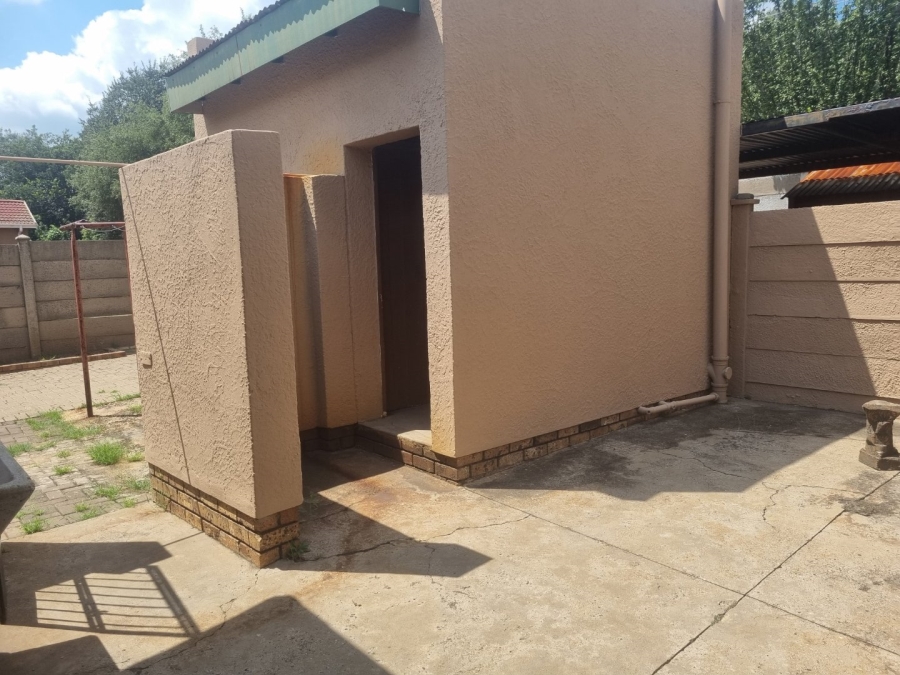 4 Bedroom Property for Sale in Vaalpark Free State